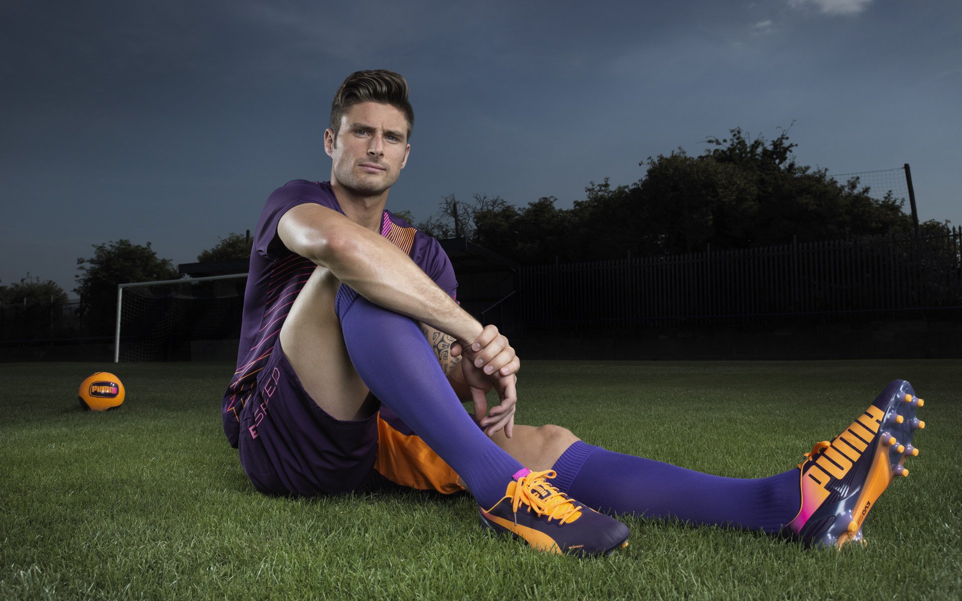 爱游戏官方网站-巴黎短传推进展现整体协同能力，巴黎宣传视频